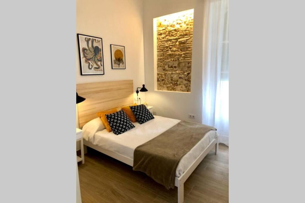 Gatu Premium Villa Libertad, Preferente Mayores De 25 Anos Y Familias 加的斯 外观 照片